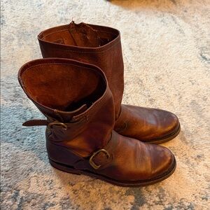 Frye Brown Leather Veronica Short Redwood